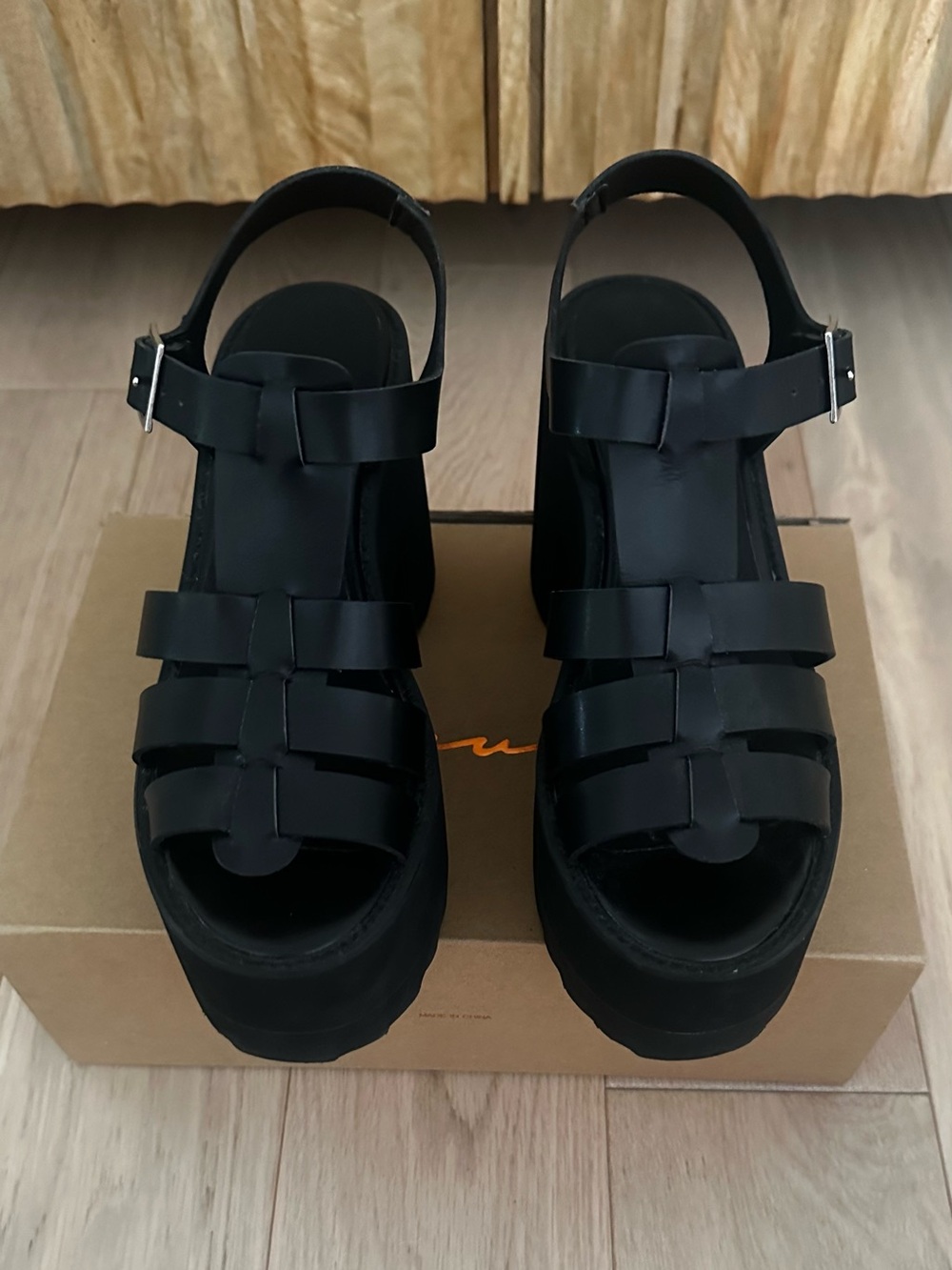 Black cage fisherman sandals 7